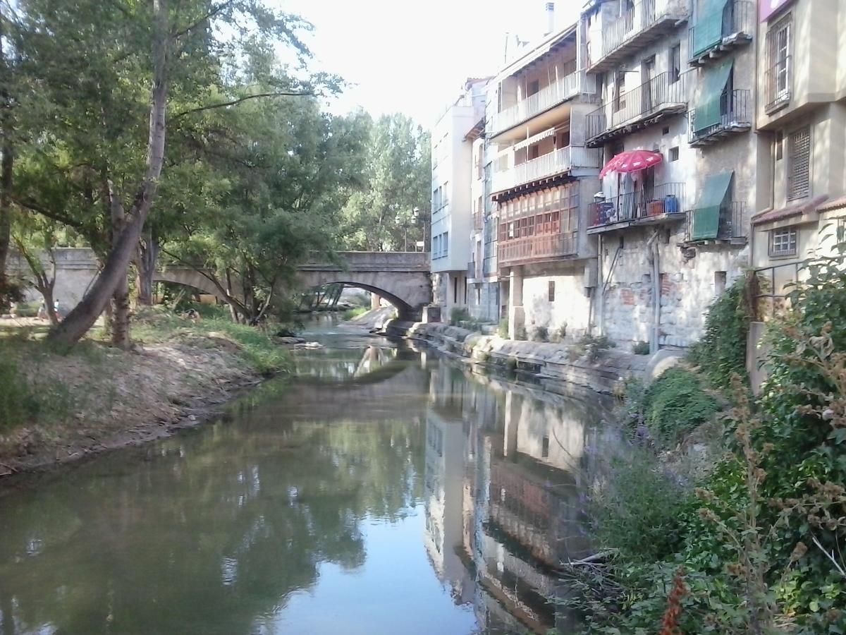 Alojamiento Rural Pueblo De La Ribera Peñafiel Exterior foto